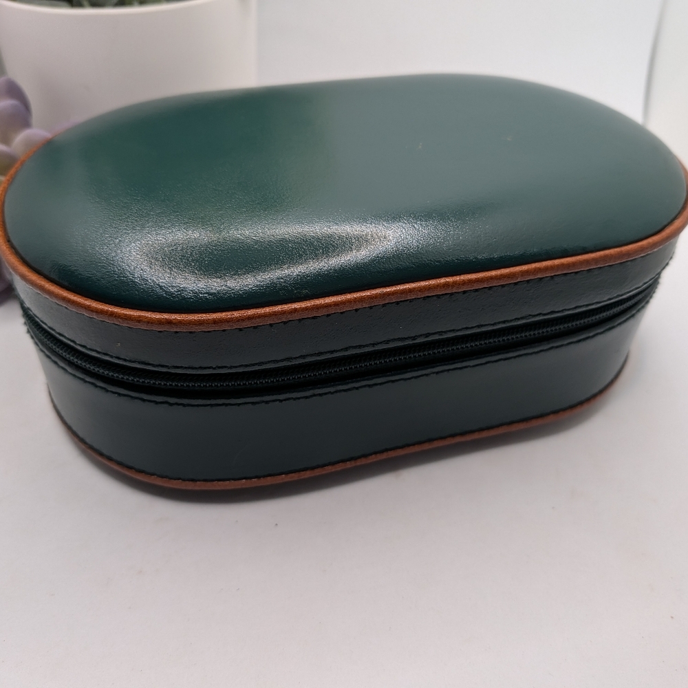 WOLF DESIGNS Green Leather Oval Travel Jewelry Case Mirror